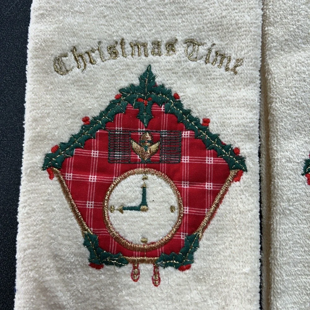 Vintage Christmas Dish Kitchen‎ Towels Embroidered Christmas Cuckoo Clock